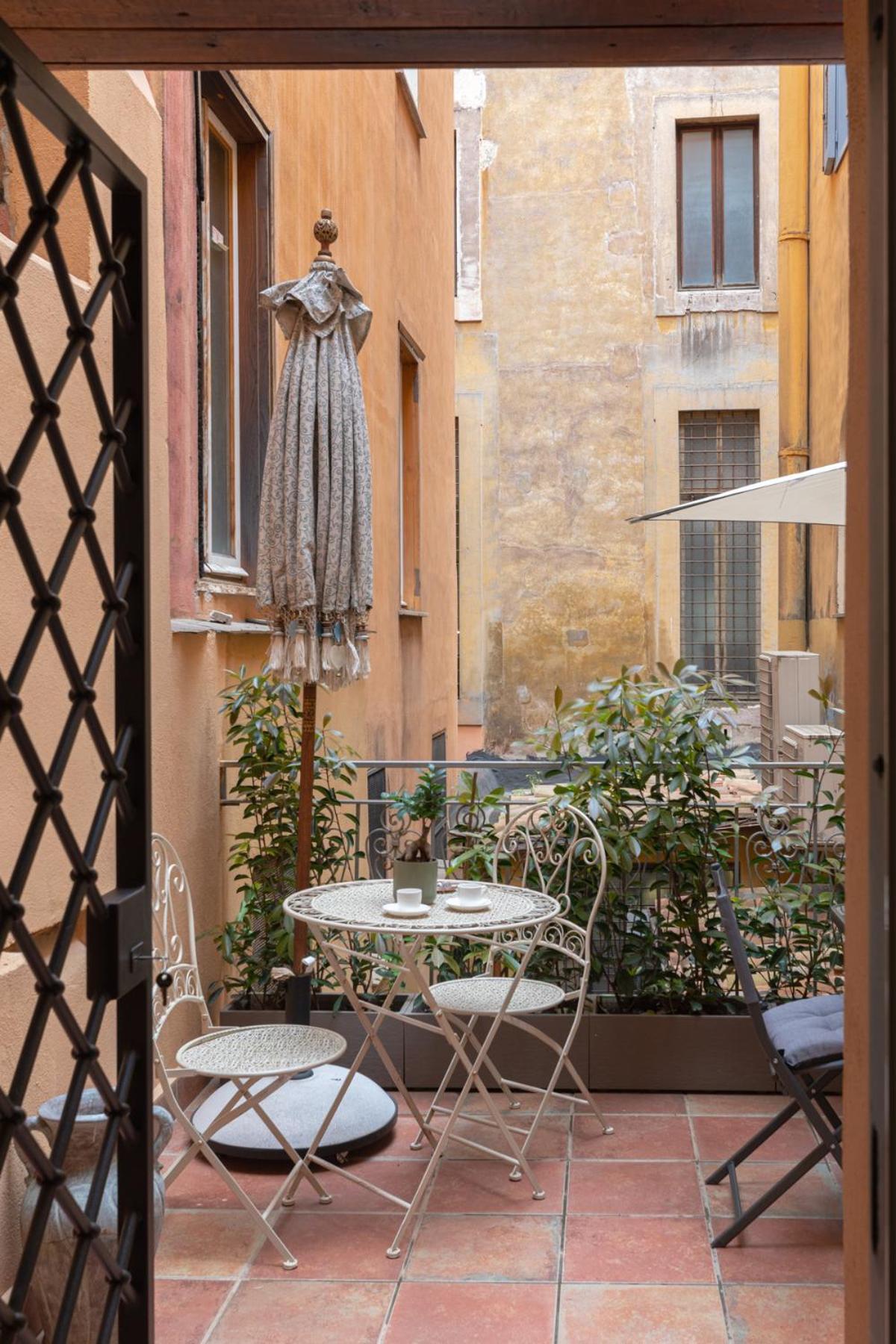 Nsm 71Viadelcorso Appartamento Con Terrazzo Rome Exterior photo