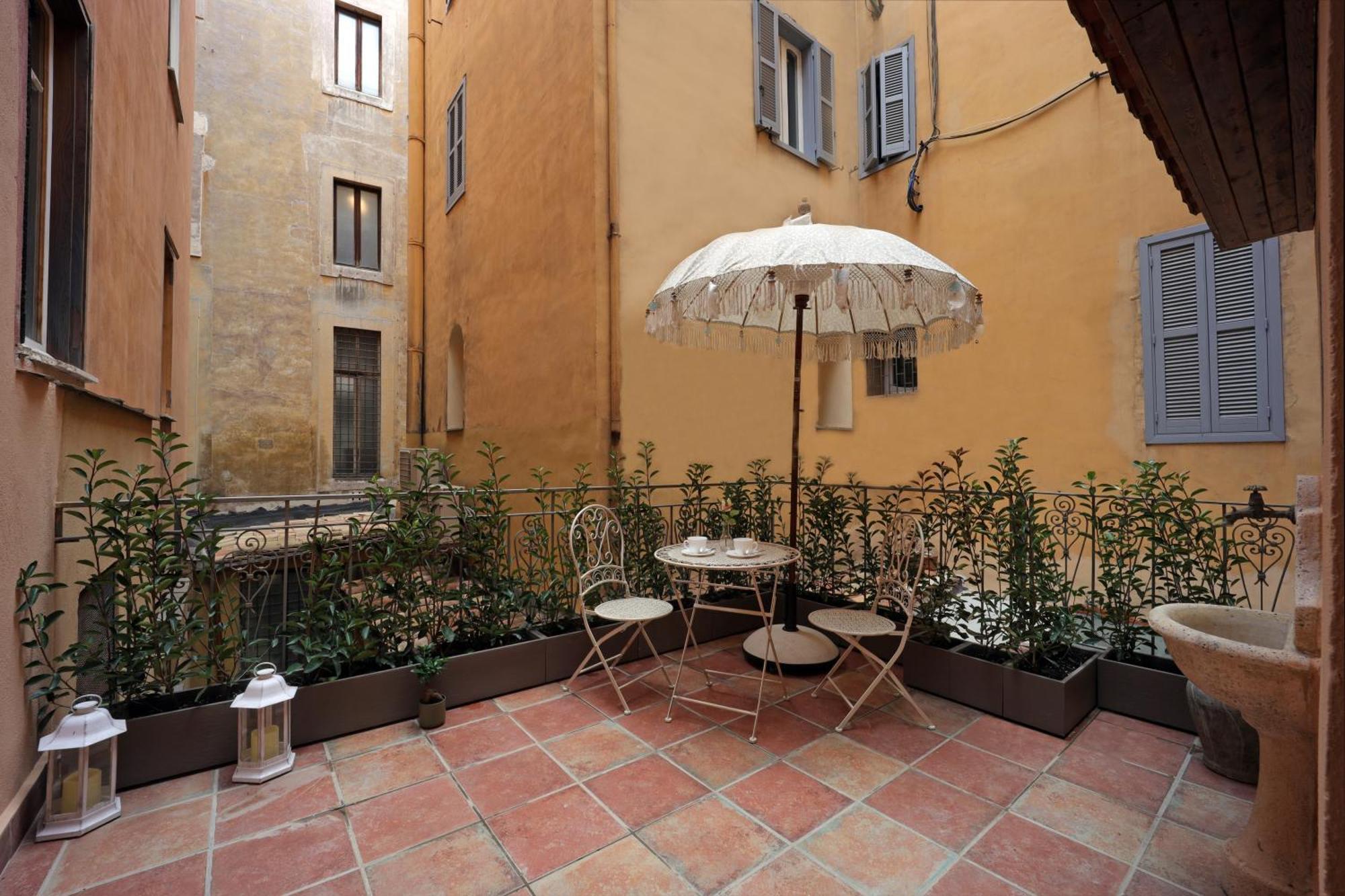 Nsm 71Viadelcorso Appartamento Con Terrazzo Rome Exterior photo